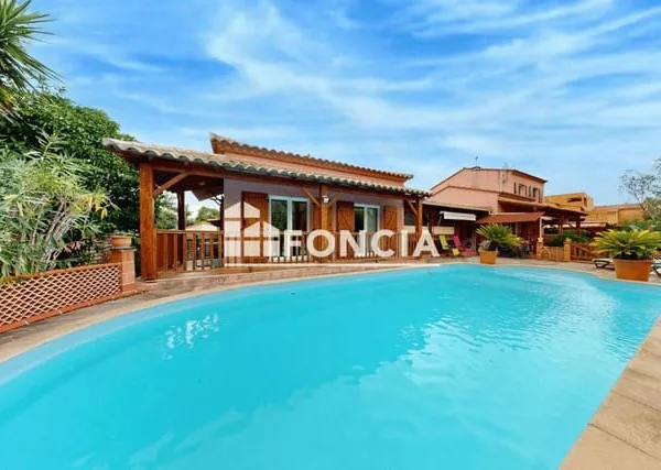 Villa 5 pièces 226 m²