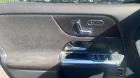 Mercedes Gla 200 d 150ch AMG Line 8G-DCT — photo 27