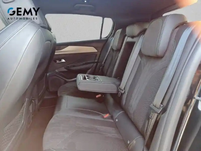Peugeot 308 phev 180 e-eat8 — photo 10