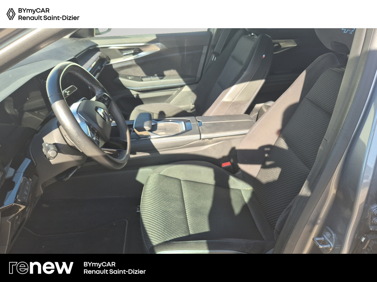 Renault Austral E-Tech hybrid 200 — photo 11