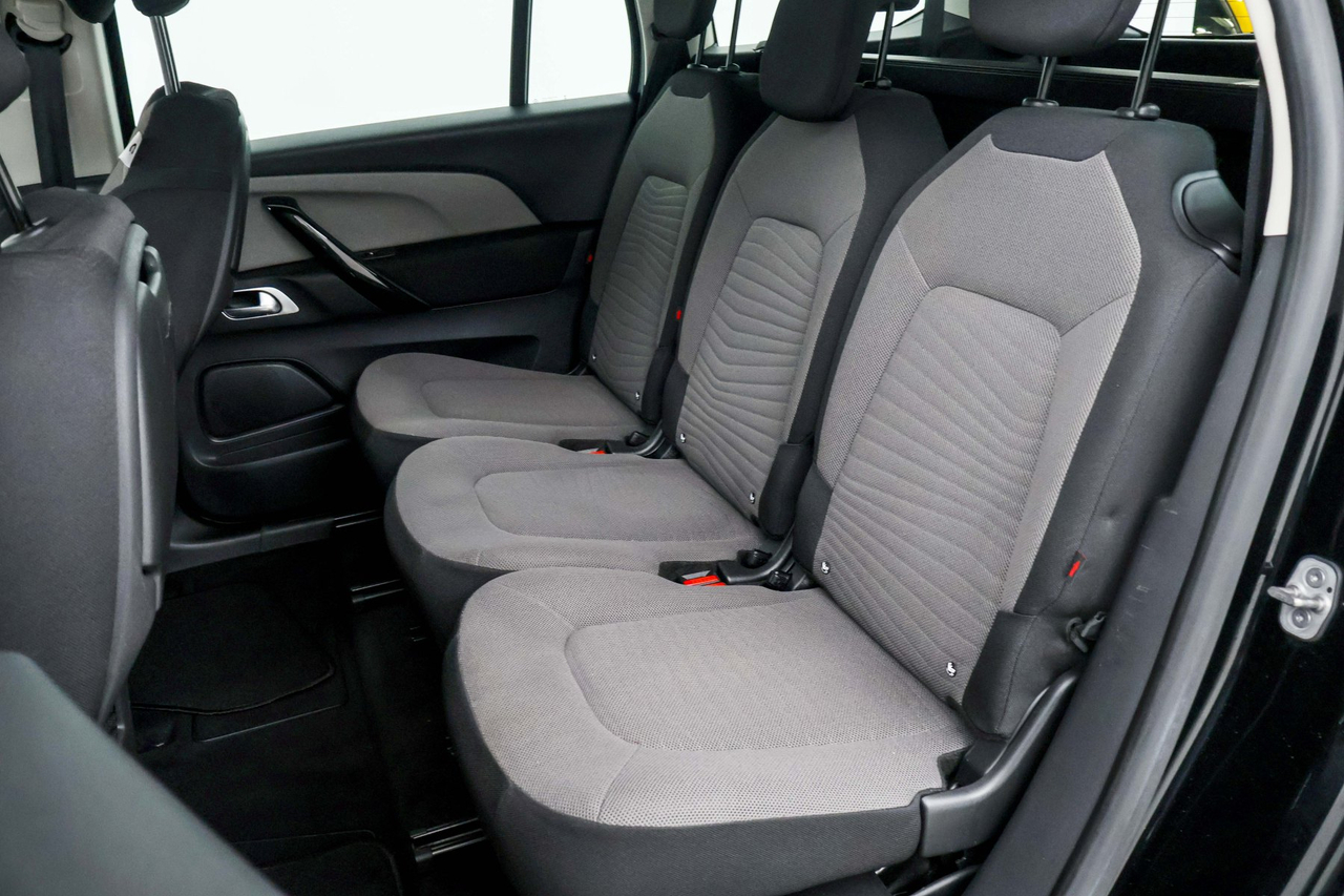 Citroën Grand C4 Spacetourer — photo 30