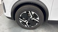 Peugeot 2008 1.2 Hybrid 110ch Allure e-DCS6 — photo 20