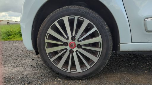 Renault Twingo 0.9 TCe 95 - Le Coq Sportif – 2019 – 58351 km – Essence – Boîte Manuelle — photo 13