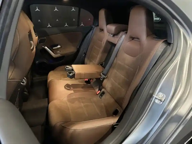 Mercedes Classe A 200 d amg line — photo 13