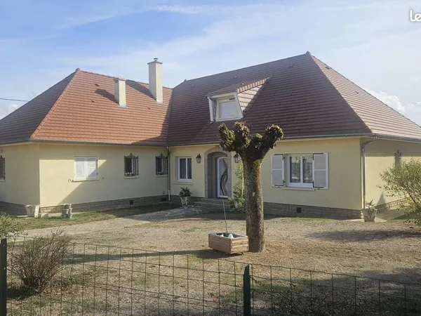 Pavillon 8 pièces 255 m²