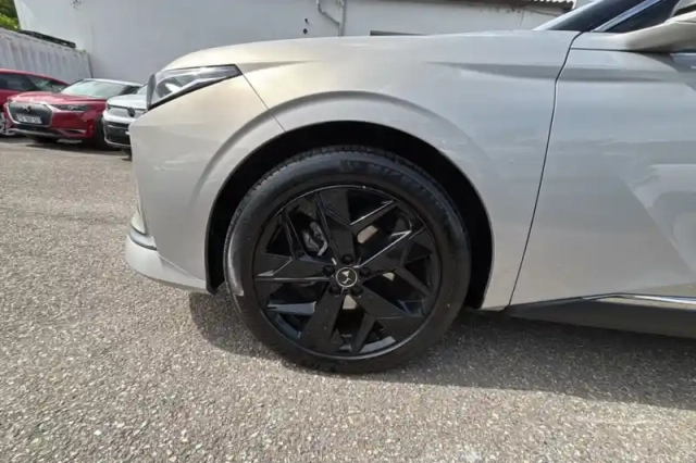 Ds Ds 4 hybride 136 e-dct6 — photo 13