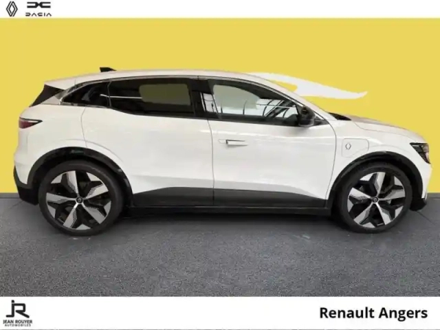 Renault Megane e-tech electric ev40 130ch techno standard charge — photo 14