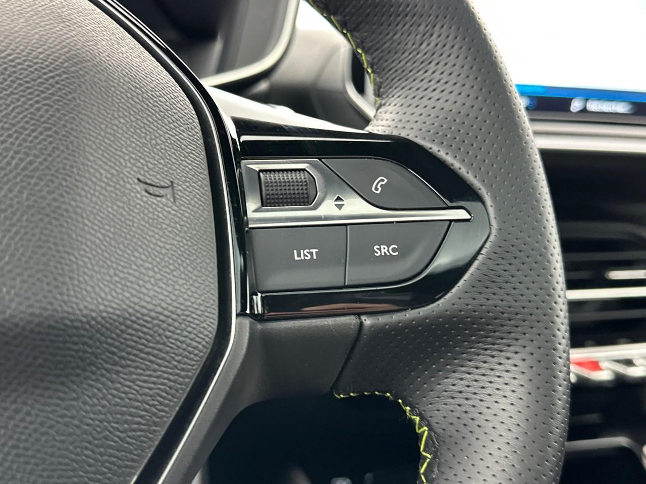Peugeot 208 puretech 100 s&s eat8 gt — photo 19