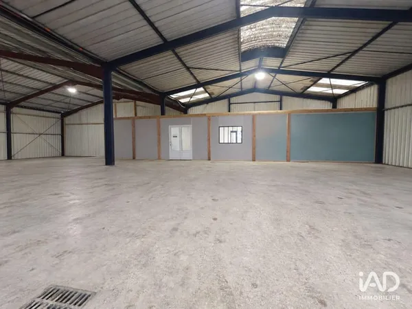 Local commercial 490 m²