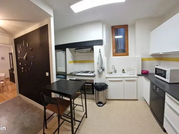 Appart. T3 meuble