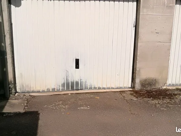 4 garages en location a vendre centre montluçon