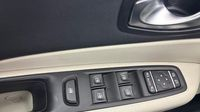 Renault Captur 1.3 TCe 130ch FAP Intens — photo 29
