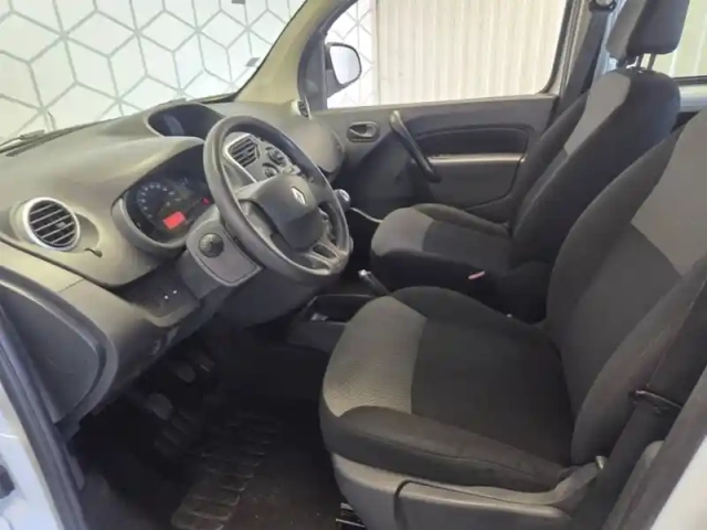Renault Kangoo blue dci 80 — photo 8