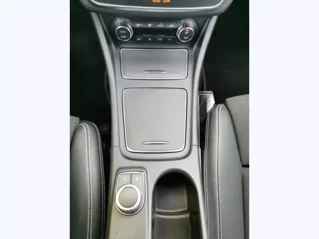 Mercedes Gla 200 d sensation 7g-dct — photo 20