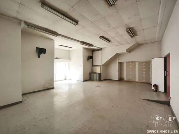 MARNAY - Local de stockage 89.40 m2