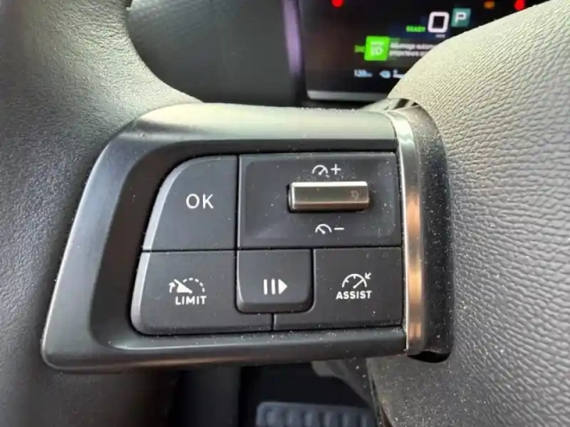 Citroën C4 moteur électrique 136ch (100 kw) feel pack automatique — photo 13