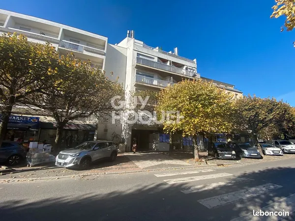 Parking/box 17 m² CHELLES