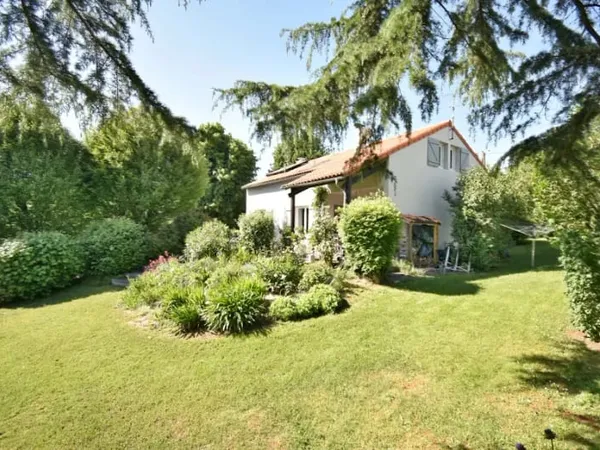 Maison 8 pièces 143 m²