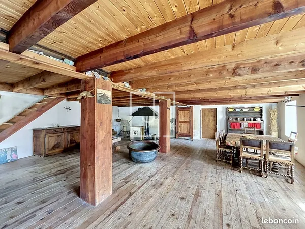 Maison de village 8 pièces 158 m²