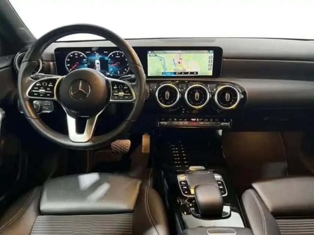 Mercedes Classe A iv 200 7g-dct progressive line — photo 8