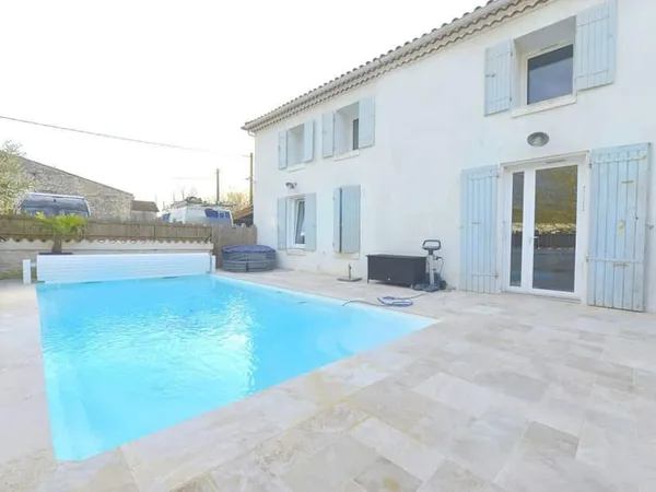 Maison - 210m ²