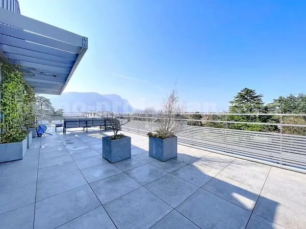 Appartement 4 pièces 93 m²