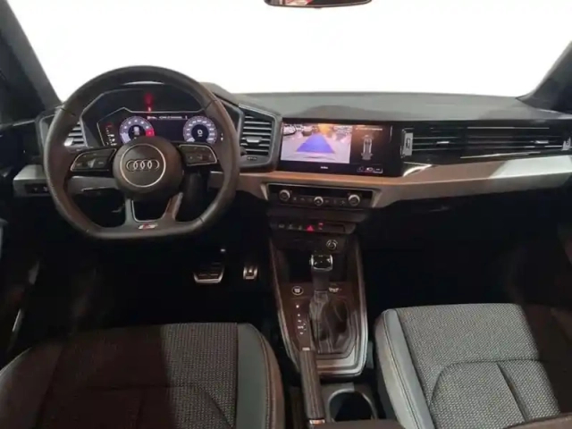Audi A1 35 tfsi 150 ch s tronic 7 s line — photo 5