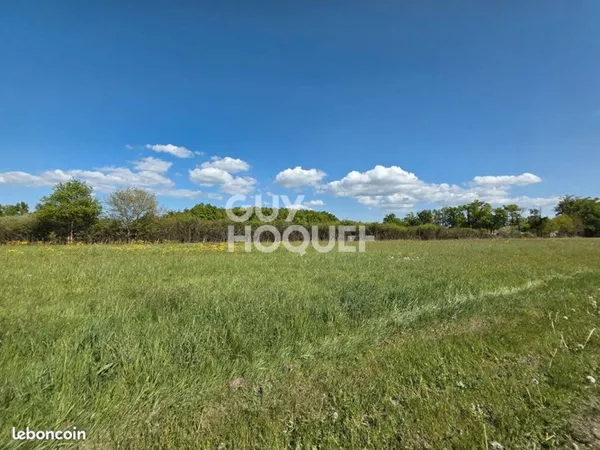 Terrain 749 m² CIVENS