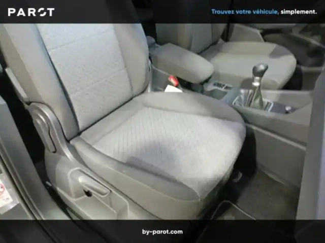 Ford Tourneo Connect grd 2.0 ecoblue 102ch titanium — photo 27