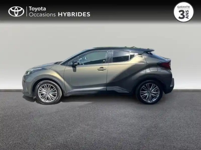 Toyota C-Hr 122h distinctive 2wd e-cvt my22 — photo 3