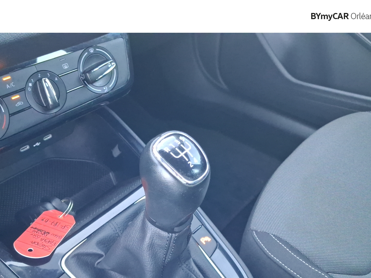Skoda Fabia 1.0 MPI 65 ch BVM5 — photo 22