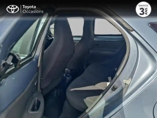 Toyota Aygo x 1.0 vvt-i 72ch dynamic s-cvt my24 — photo 12