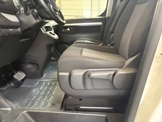 Opel Vivaro ca fixe l2 2.0 diesel 120 ch bva8 — photo 14