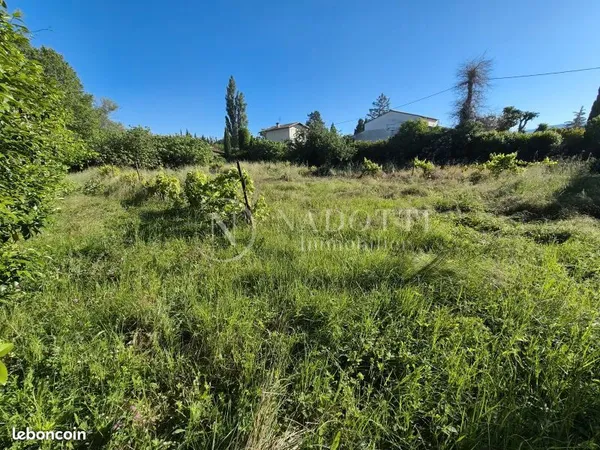 Terrain 1512 m² L ISLE SUR LA SORGUE