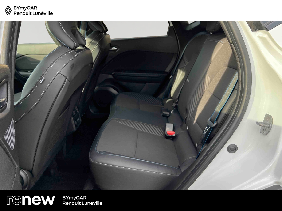 Renault Captur E-Tech full hybrid 145 ch — photo 12