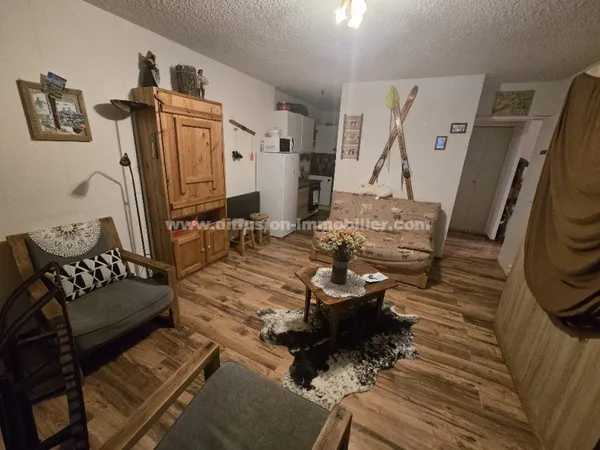 Studio 1 pièce 33 m²