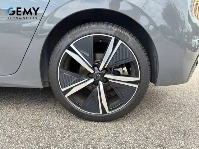 Peugeot 308 hybrid 136 e-dcs6 — photo 11