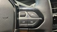Peugeot 2008 1.2 PureTech 130ch S&S Allure 7cv — photo 25