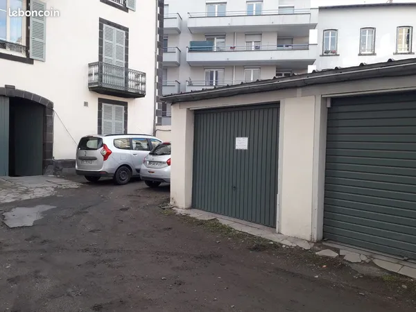 Garage Grande Bretagne