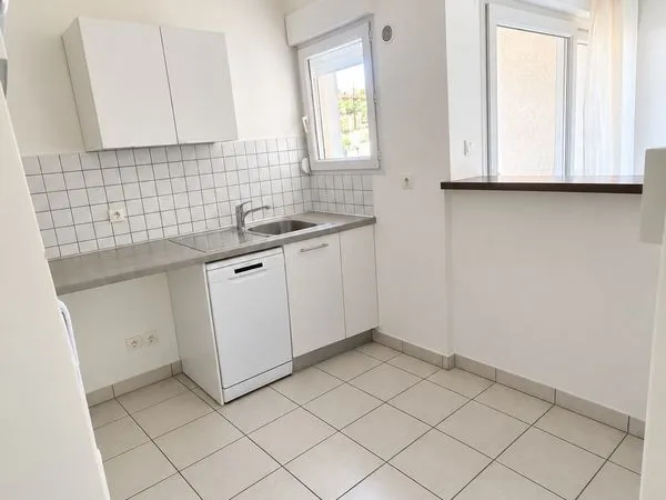 Appartement T2 rdc avec terrasse