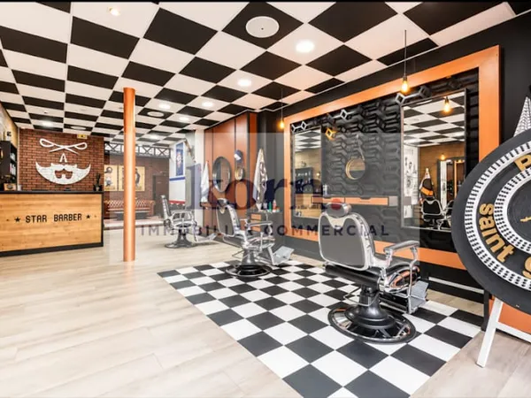 Local 87 m²