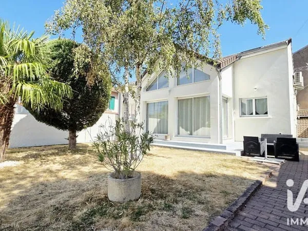 Pavillon 6 pièces 154 m²