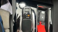 Peugeot 3008 HYBRID4 300ch GT e-EAT8 — photo 14