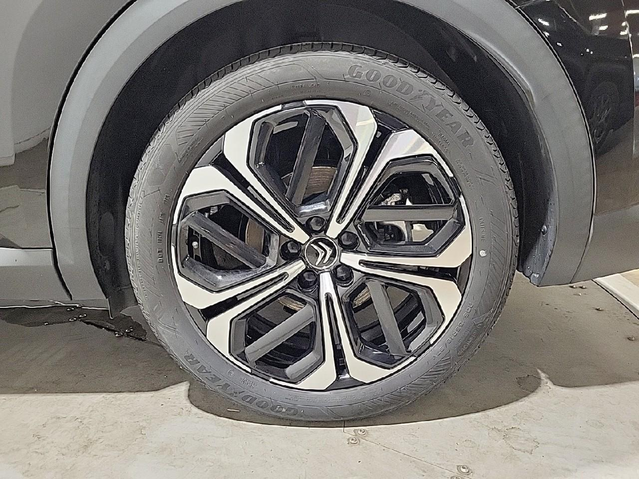 Citroën C5 X hybride rechargeable 225 e-eat8 max — photo 16