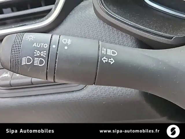 Renault Clio tce 90 - 21n — photo 25