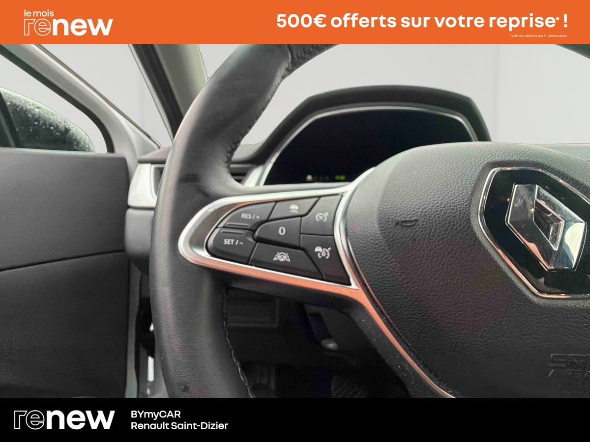 Renault Captur mild hybrid 160 EDC — photo 18