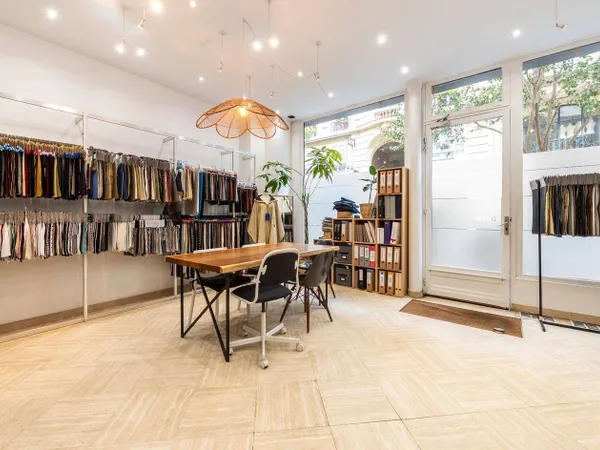 Boutique 1 pièce 72 m²