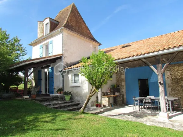 Maison 7 pièces 223 m²