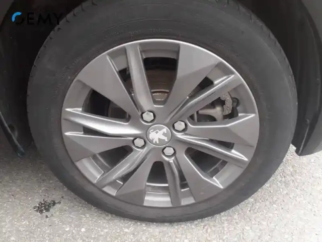 Peugeot 208 electrique 50 kwh 136ch — photo 11