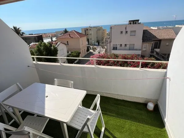 Studio CARNON très belle vue mer